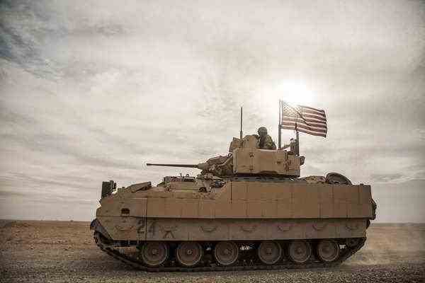 Die Ukraine sichert sich US amerikanische und deutsche Panzerfahrzeuge und lehnt
