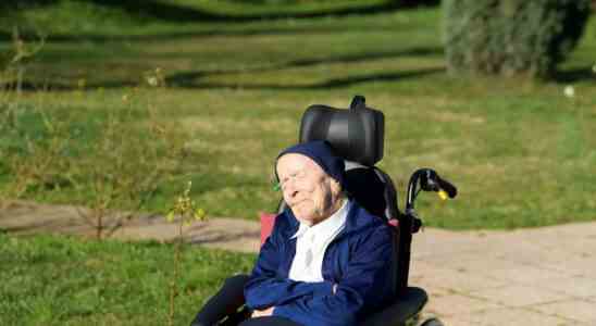 Die aelteste bekannte Person der Welt eine franzoesische Nonne stirbt