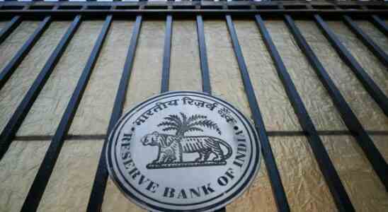 Die indische Zentralbank weist die lokale SBM Einheit an Ueberweisungstransaktionen nach