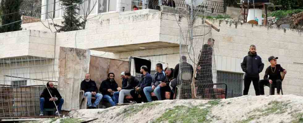 Die israelische Polizei riegelt das Haus des Angreifers der Jerusalemer