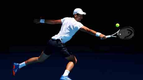 Djokovic weckt Verletzungsaengste vor den Australian Open VIDEO — Sport