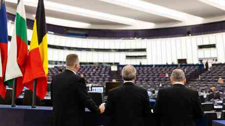 Ex polnischer Aussenminister kritisiert „Korruption im EU Parlament — World