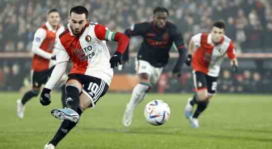 Feyenoord nutzt den Fehltritt des PSV voll aus und bleibt