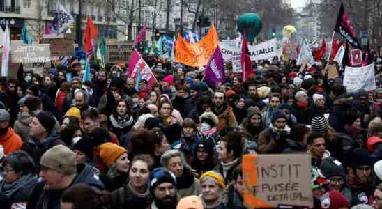Frankreich von landesweitem Streik getroffen als Gewerkschaften gegen Macrons Rentenreform