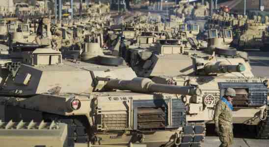 Im Gegenzug bereiten sich die USA darauf vor Abrams Panzer fuer