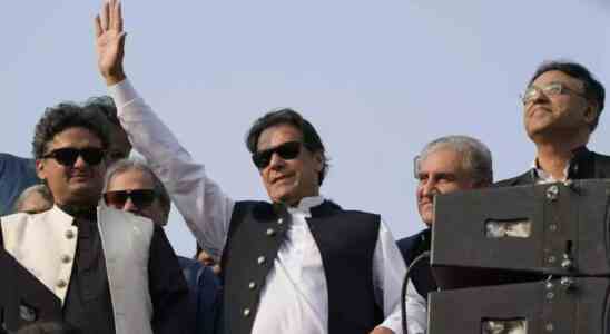 Imran Khan deutet an in die pakistanische Nationalversammlung zurueckzukehren