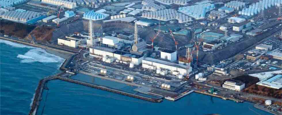 Japan sieht Verzoegerung der Freisetzung von Wasser aus Fukushima Anlage