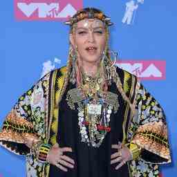 Madonna bat um Ausleihe verlorener Gemaelde an die franzoesische Stadt