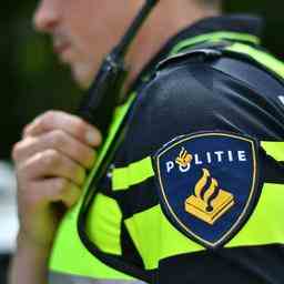 Marktplatzabsprache endet in Raub mit Schusswaffe Vier Rotterdamer festgenommen