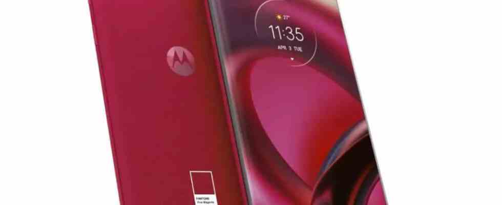Motorola Edge 30 Fusion Viva Magenta Limited Edition in Indien