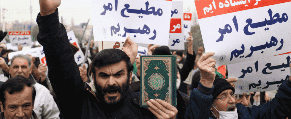 Proteste fegen ueber Westasien wegen der Koranverbrennung in Schweden und