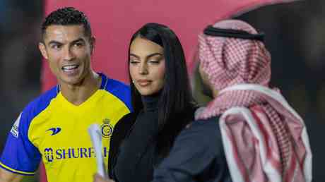 Saudis machen Ausnahme von der Eheregel fuer Ronaldo — Sport