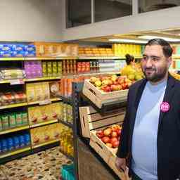 Supermarkt Fris hilft denen die Probleme haben kostenlose Lebensmittel und