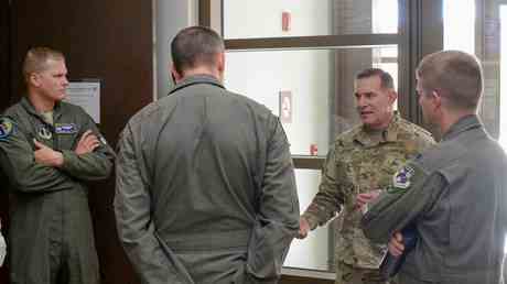 US General feuerte nachdem er Truppen fuer persoenliche Aufgaben eingesetzt hatte