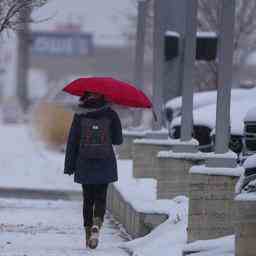 Wetterbericht Schauer im ganzen Land lokal Schneeregen moeglich Innere