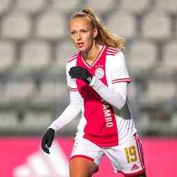 Zehn Ajax Frauen entgehen dem Punktverlust wenn die Eredivisie wieder aufgenommen