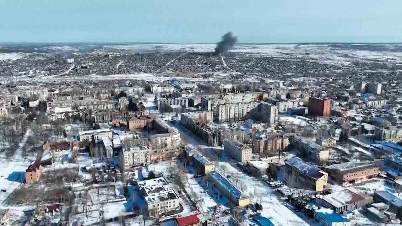 Beeld uit video: Drone filmt Oekraïense 'spookstad' Bakhmut