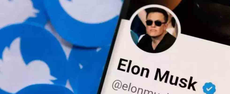 Elon Musk verbringt einen „langen Tag im Twitter Hauptquartier um diese