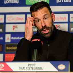 PSV Trainer Van Nistelrooij beeindruckt von Hazard „Ich sehe wunderbare Signale
