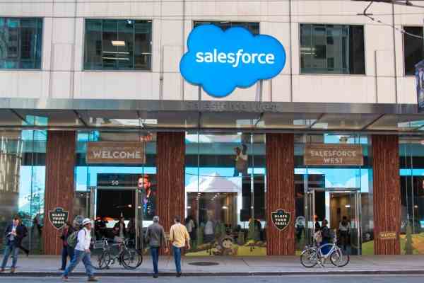 Salesforce gibt dem Druck von Aktivisten mit strengen neuen Richtlinien