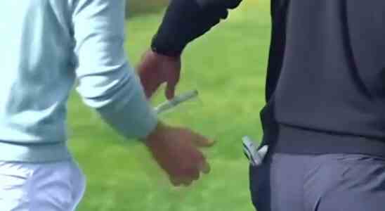 Tiger Woods entschuldigt sich fuer Tampon Witz auf dem Golfplatz