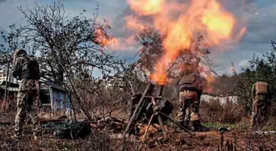 Ukraine Traenen Trotz und neue Panzer in der Ukraine zum
