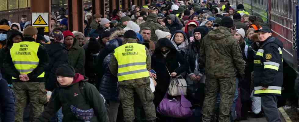 Ukrainische Fluechtlinge in Sicherheit aber nicht in Frieden nach einem