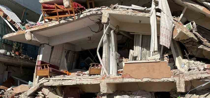 Unglaube in der vom Erdbeben verwuesteten Stadt Antakya Im