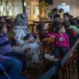 Viele Sicherheitsregionen halten Notunterkuenfte fuer Asylsuchende laenger geoeffnet Innere