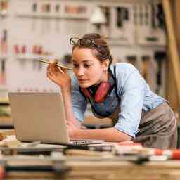 Warum Frauen haeufiger Teilzeit arbeiten als Maenner Arbeiten