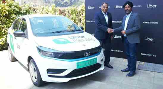 Xpres Tata Motors und Uber unterzeichnen eine Absichtserklaerung um 25000