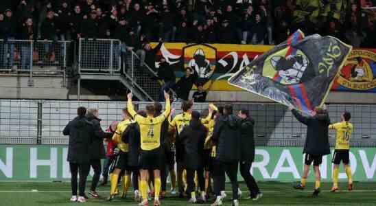 Almere gewinnt beim FC Dordrecht und setzt ADO im Kampf