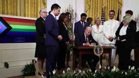 Biden deutet nationales Transgender Gesetz an — World