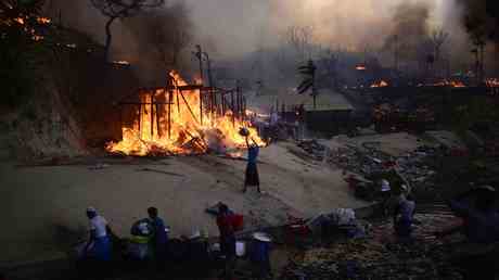 Der massive Brand in einem Fluechtlingslager war „geplante Sabotage –