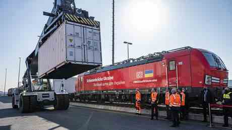 Deutsche Bahn verbietet kostenlosen Transport ukrainischer Hilfsgueter – Der Spiegel