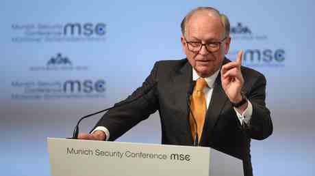 Ehemaliger Vorsitzender der Muenchner Sicherheitskonferenz schlaegt Weg zur Loesung des