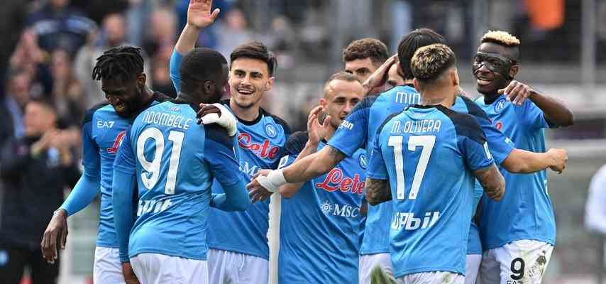 Feyenoord Gegner AS Roma verliert Derby Napoli dem Titel einen Schritt