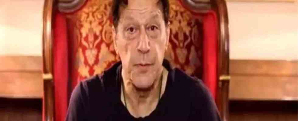 Imran PTI Anhaenger Polizeistreit wegen Imrans Verhaftung im Fall der Bestechung