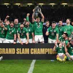 Irische Rugby Spieler erringen nach fuenf Jahren mit einem Grand Slam