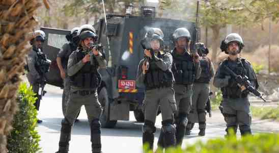 Israelische Truppen toeten 3 palaestinensische bewaffnete Maenner bei einem Zusammenstoss