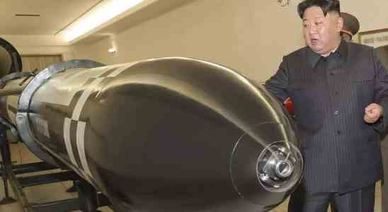 Kim Jong Un will dass Nordkorea mehr Nuklearmaterial fuer Bomben
