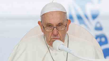 Papst Franziskus aeussert sich zur „Gender Ideologie — World