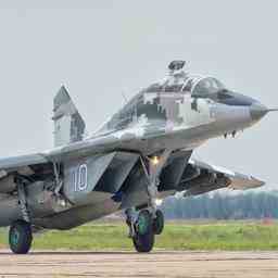 Polen ist das erste Land das Kampfflugzeuge in die Ukraine
