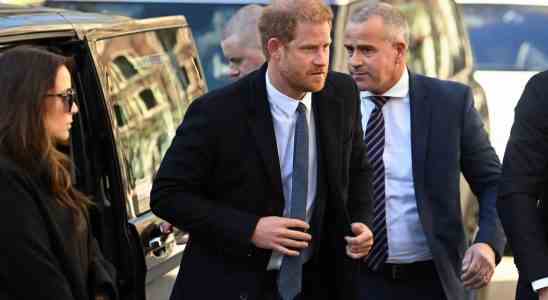 Prinz Harry kommt zur Anhoerung vor Gericht in Grossbritannien Prinz