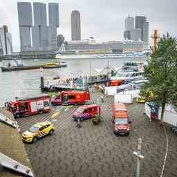Schippers Wassertaxi und Ausflugsboot wegen Kollision in Rotterdam strafrechtlich verfolgt