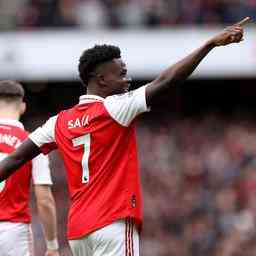 Spitzenreiter Arsenal spuelt den EL Kater mit dem sechsten Premier League Sieg in