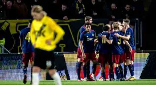 Tabellenfuehrer PEC siegt erneut NAC in Eigenregie gegen Jong Ajax