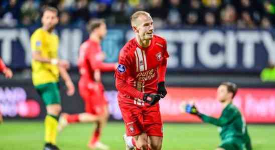 Twente gewinnt nach fuenf Monaten ein weiteres Auswaertsspiel Sparta schlaegt