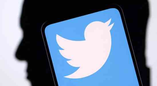 Twitter um Antworten von verfolgten und verifizierten Benutzern zu priorisieren