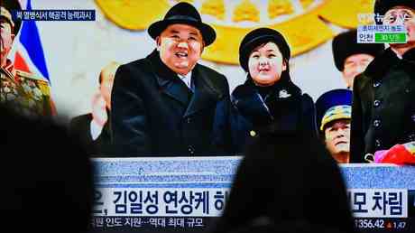 Zeit fuer eine „Koenigin Hat Kim Jong un gerade Nordkoreas naechsten